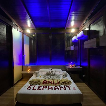 Bali Elephants Boutique Villa Jimbaran  Exterior photo